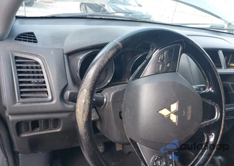 2016 Mitsubishi Outlander Sport 2.0 Es z USA, uszkodzony, nr VIN JA4AP3AUXGZ023014